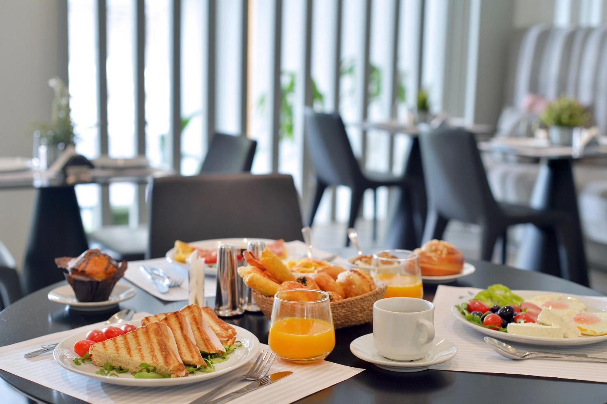 Alva Athens Hotel Екстериор снимка