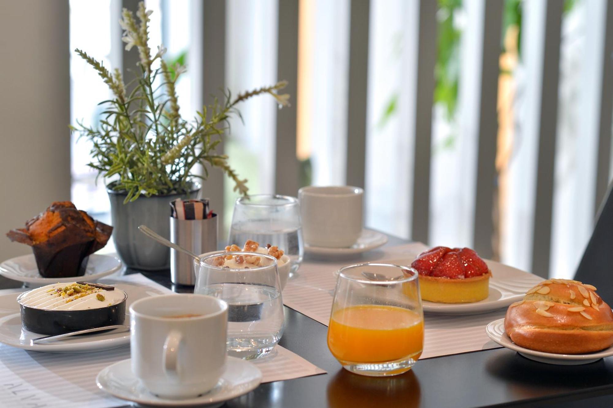Alva Athens Hotel Екстериор снимка