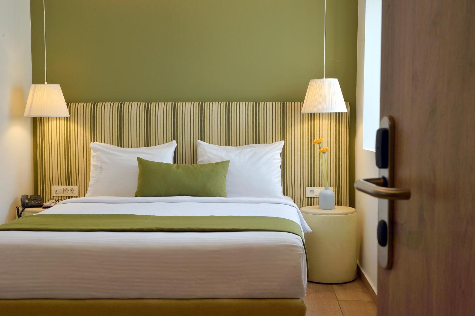 Alva Athens Hotel Екстериор снимка
