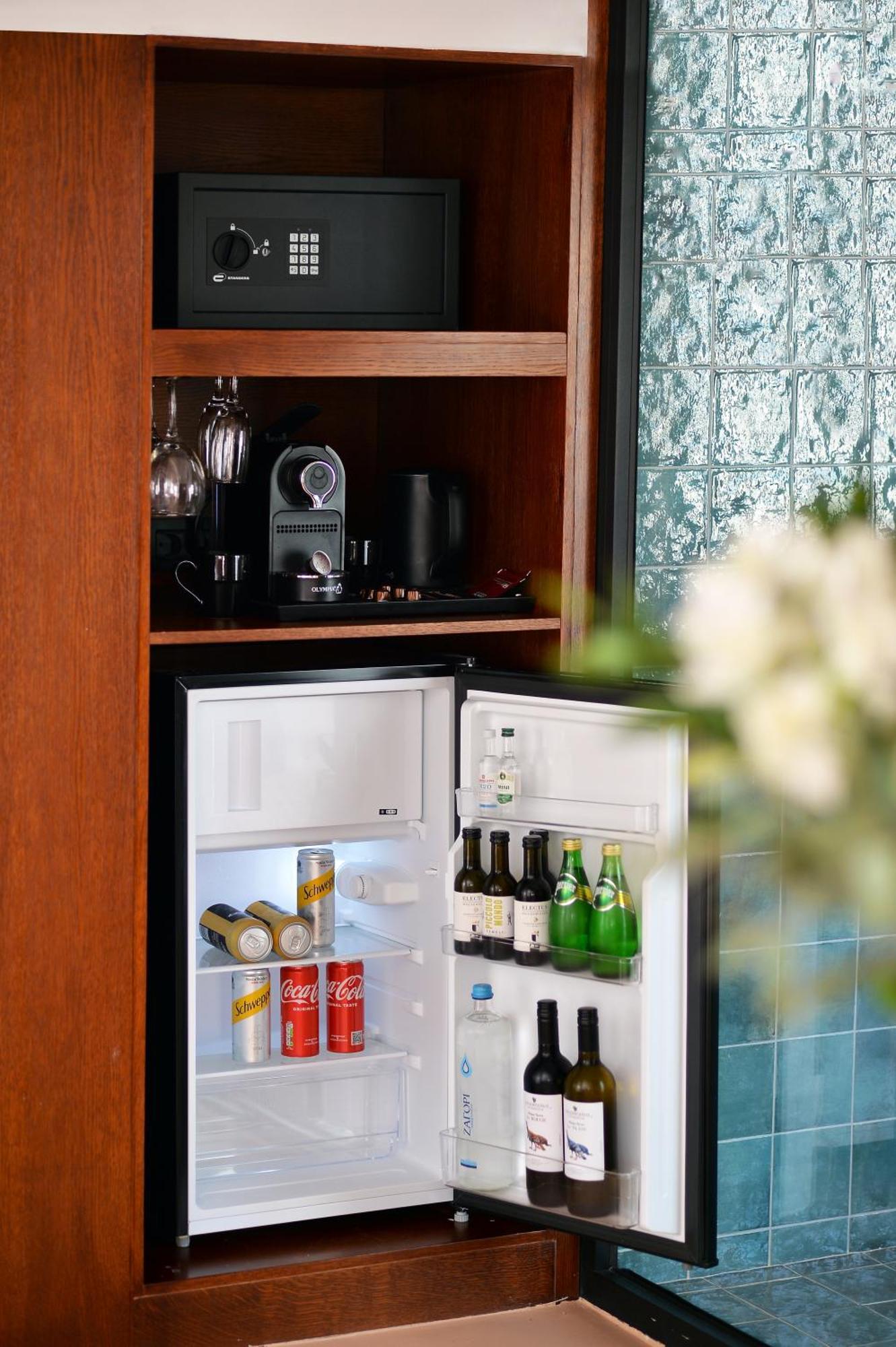 Alva Athens Hotel Екстериор снимка
